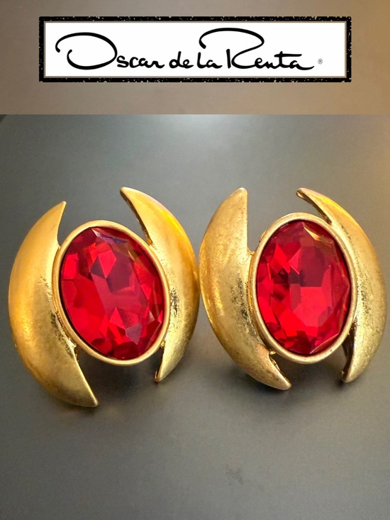 Oscar de la Renta Jewelry - Oscar de la Renta❤️SOLD❤️Ruby Red Gold-Tone Earrings Faceted Crystal Stones